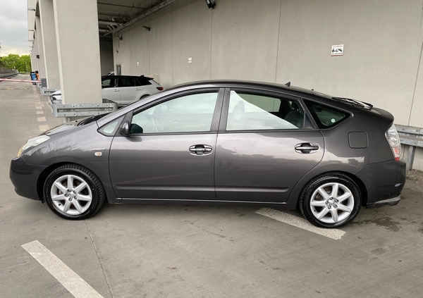 Toyota Prius cena 28900 przebieg: 160000, rok produkcji 2009 z Lublin małe 352